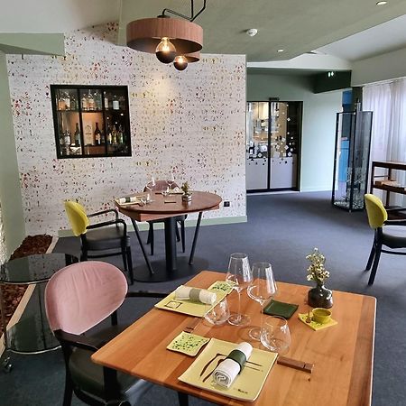Le Carre D'Alethius Logis Hotel Restaurant Charmes-sur-Rhone 외부 사진