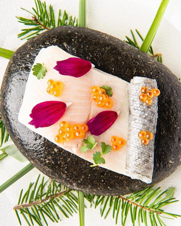 Le Carre D'Alethius Logis Hotel Restaurant Charmes-sur-Rhone 외부 사진