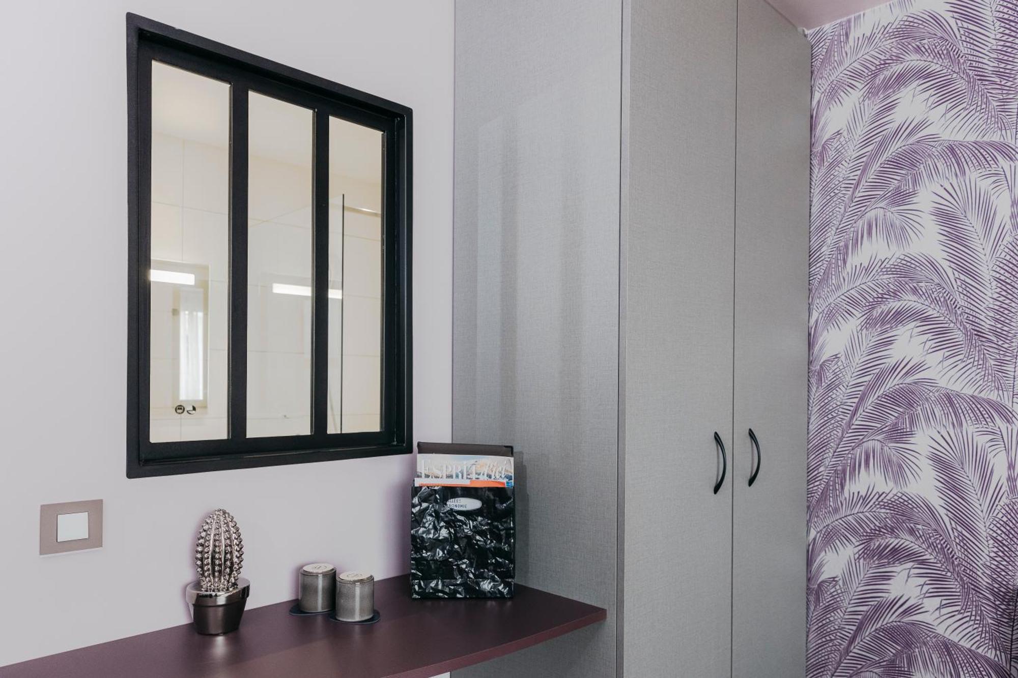 Le Carre D'Alethius Logis Hotel Restaurant Charmes-sur-Rhone 외부 사진