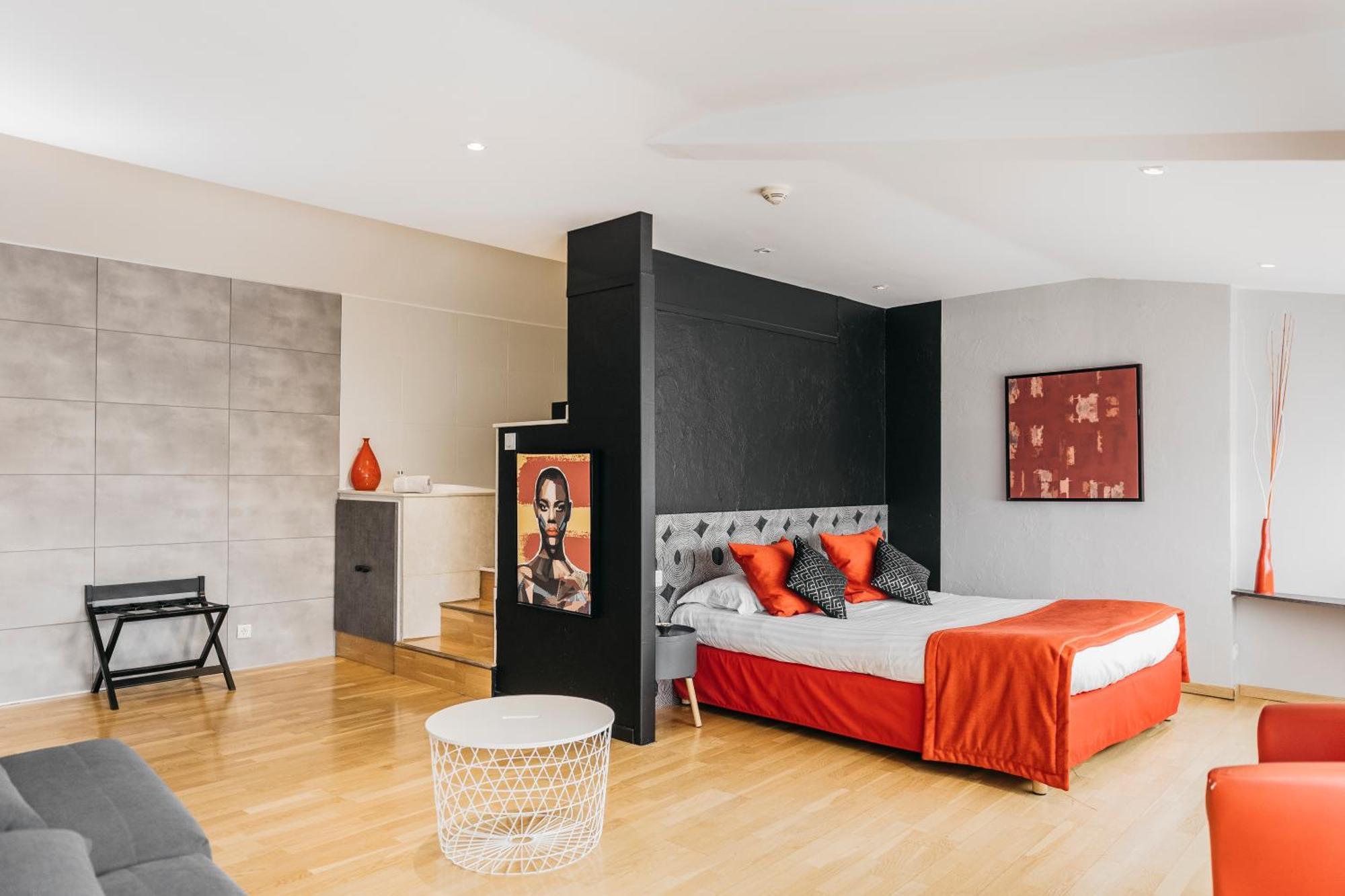 Le Carre D'Alethius Logis Hotel Restaurant Charmes-sur-Rhone 외부 사진