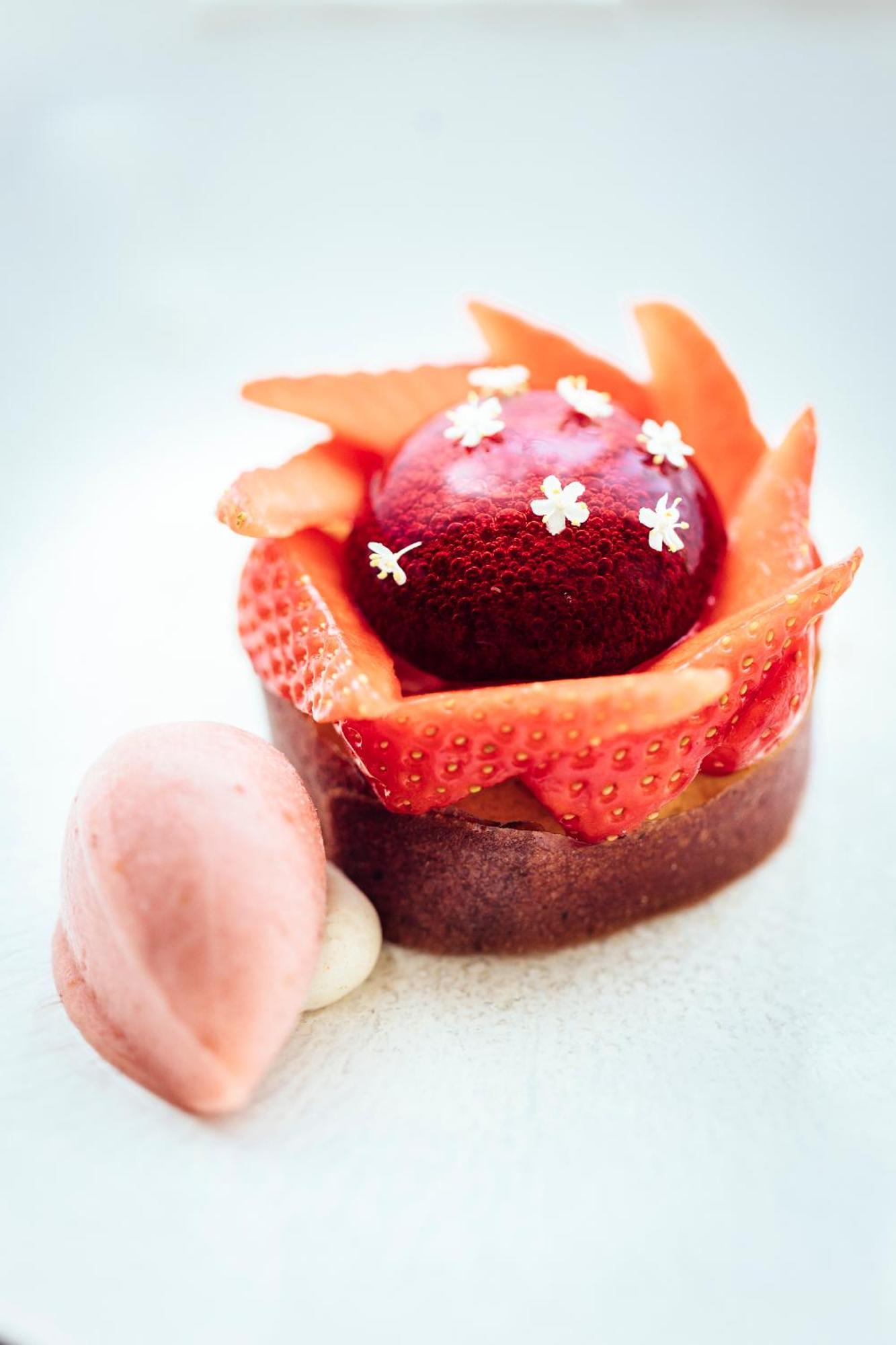Le Carre D'Alethius Logis Hotel Restaurant Charmes-sur-Rhone 외부 사진