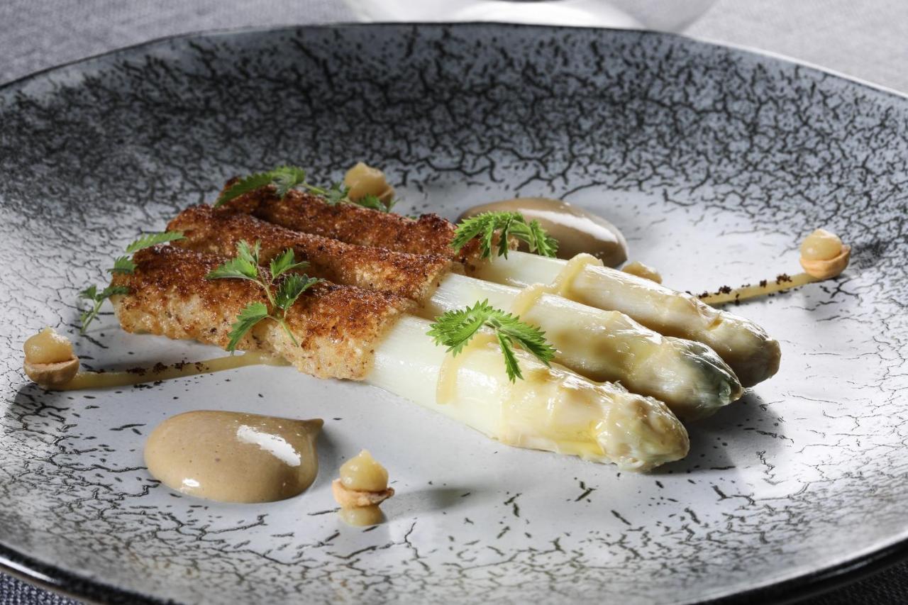 Le Carre D'Alethius Logis Hotel Restaurant Charmes-sur-Rhone 외부 사진